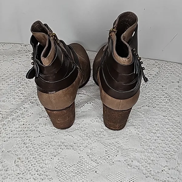 Madden Girl Deluxe faux leather zip up heeled ankle boots booties sz 8 - Image 6