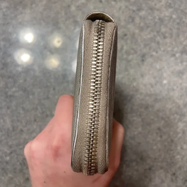 Gucci Imprime Bronze Metallic Monogram Wallet AUTHENTIC - Image 9