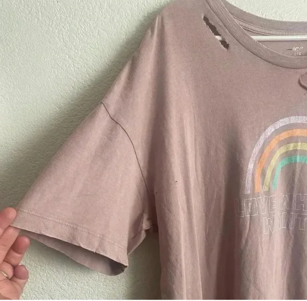 Aerie 🆕NWOT Distressed Vintage Rainbow Print Oversize Tee L🆕 - Image 4