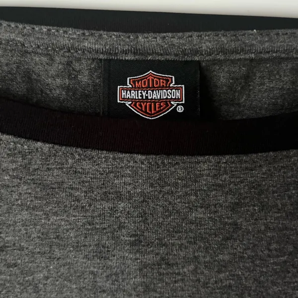 Harley-Davidson Women’s Long Sleeve Graphic Tee 2017 Biker/Motorcycle L /Unisex - Image 4