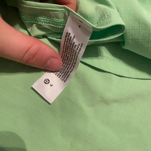 women lululemon‎ top lightweight stretch short sleeve - Image 3