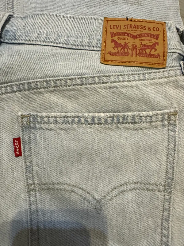 Levis Low Pro Straight Jeans Size 29 - Image 4