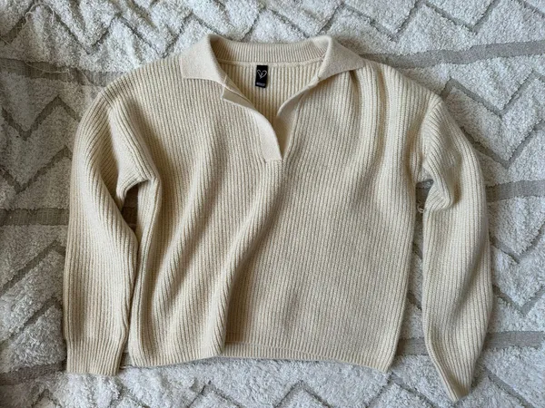 Windsor Sweater - Image 2
