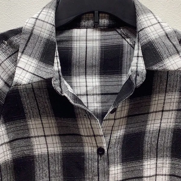 SHEIN Size Medium Plaid Shirt Preloved. - Image 3
