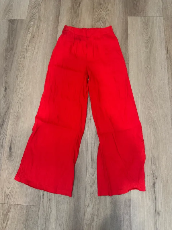 Red Gianni Bini top and pants Set - Image 6