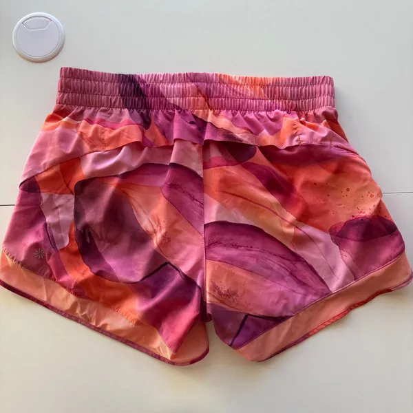 Athleta Printed Mesh Racer Run Short‎ 4" Pink Orange Abstract Leaf Size S - Image 2