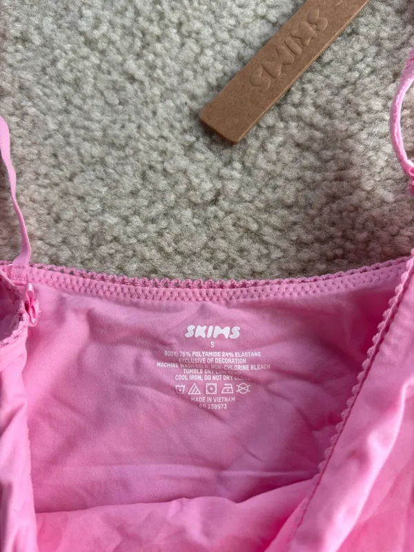 SKIMS Pink Cropped Camisole Tank - Image 2