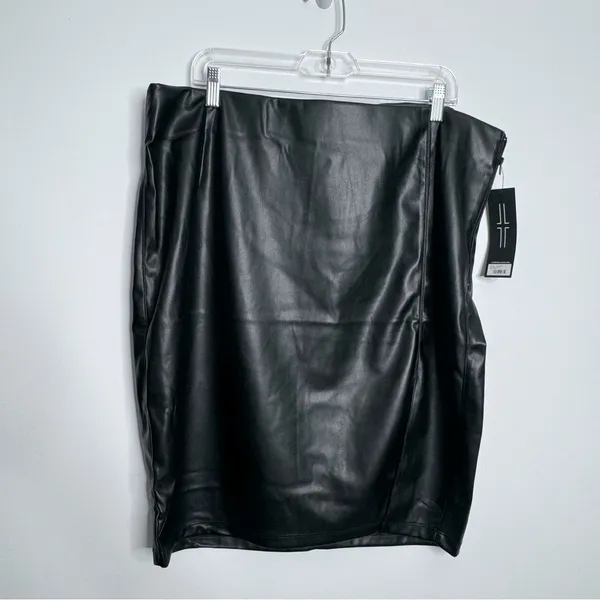Liverpool NWT‎ Stitch Fix Faux Leather Skirt Pencil Side Slit Black 18W Workwear - Image 2