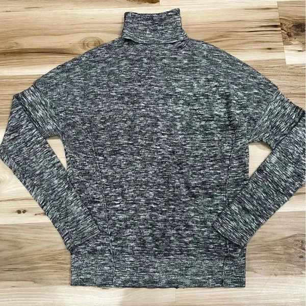 Anthropologie Moth Grey Wool Blend Turtleneck Sweater Women’s Small - Image 2