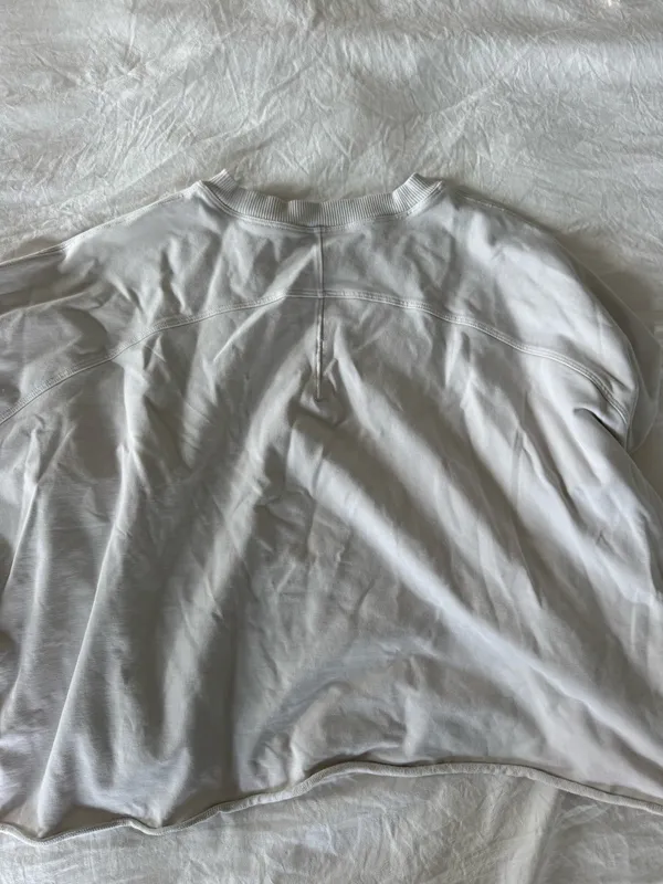 Lulu Crew Neck White Size 4 - Image 2