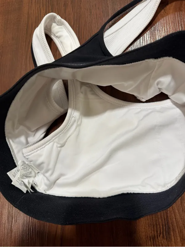 Alo Airbrush Better Together Bra Black and White - Image 6