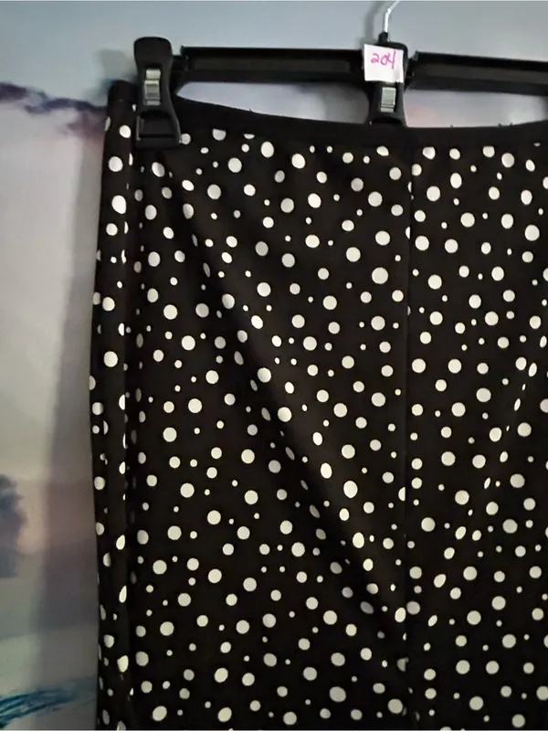 Emma James By Liz Claiborne Women's Black Polka Dot A-Line Skirt MD - Image 5