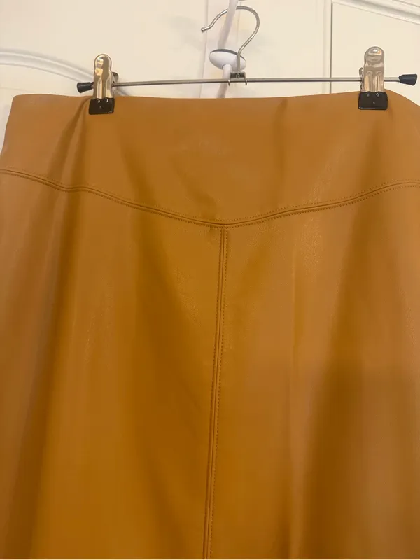 Express Faux Leather Pencil Skirt in Camel Brown NWT! - Image 2