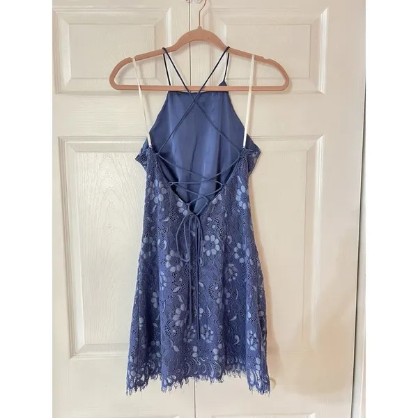 Nbd Blue Strappy‎ Back Lace Mini Dress Size Small - Image 3