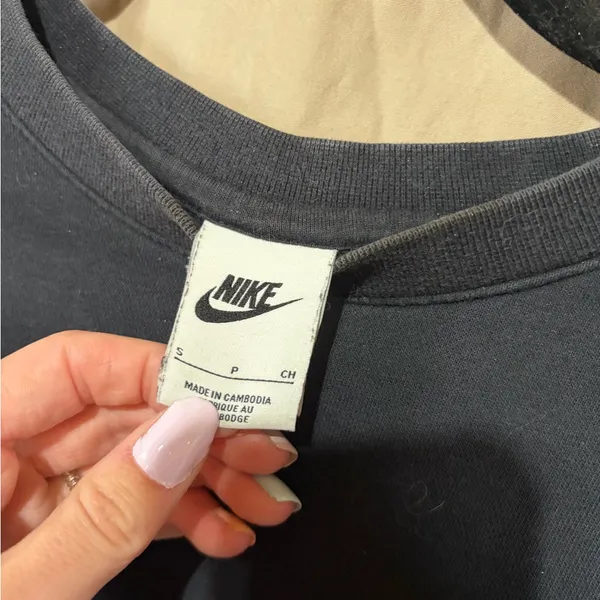Nike crewneck - Image 2