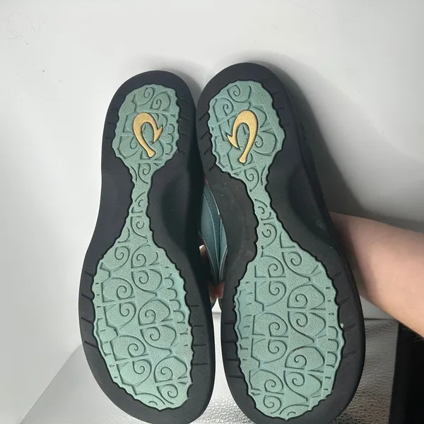 Olukai Ohana Women Flip Flop Sandals Light Blue Black Beach Casual size 9 - Image 4