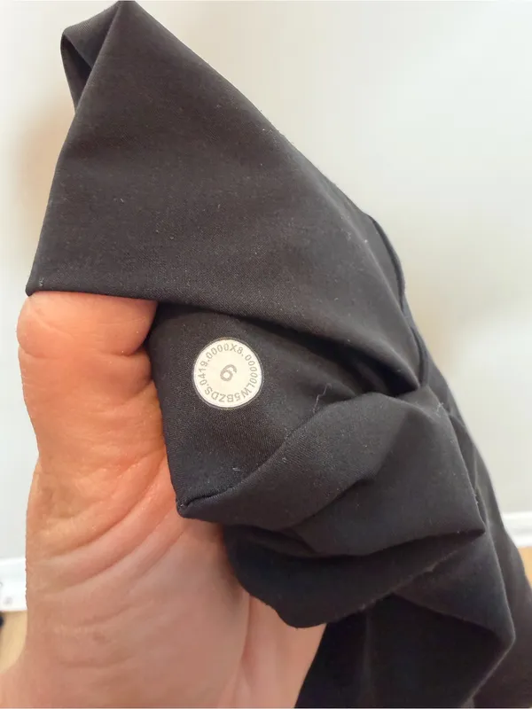 Lululemon On The Fly Jogger Black Size 6 Luxtreme Drawstring Travel Pants Lounge - Image 9