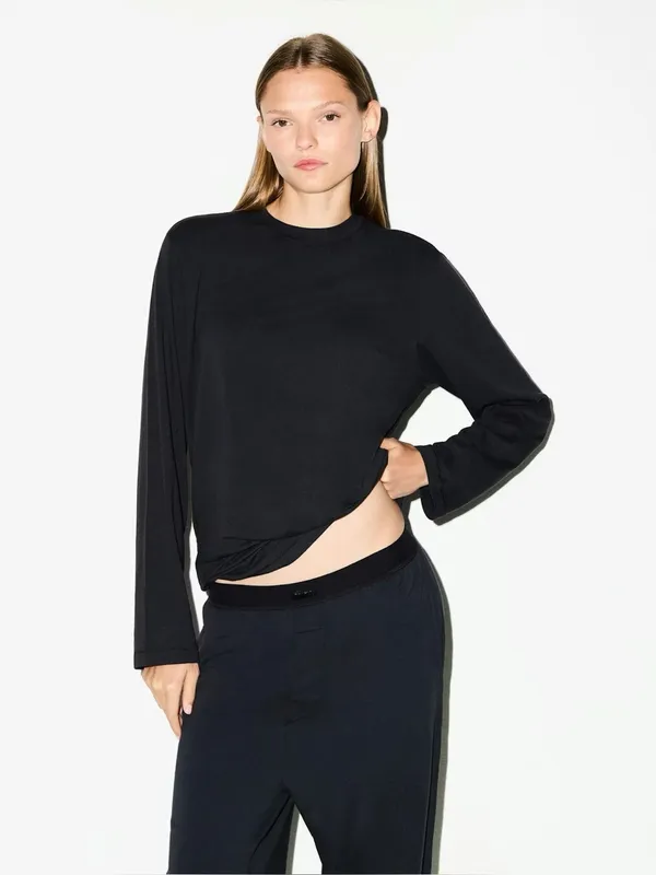 Skims long sleeve oversized boyfriend t-shirt size xxs NWT - Image 2
