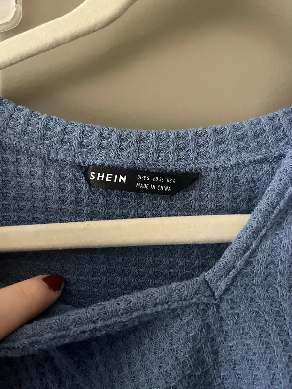 Shein Cropped Sweater - Image 2