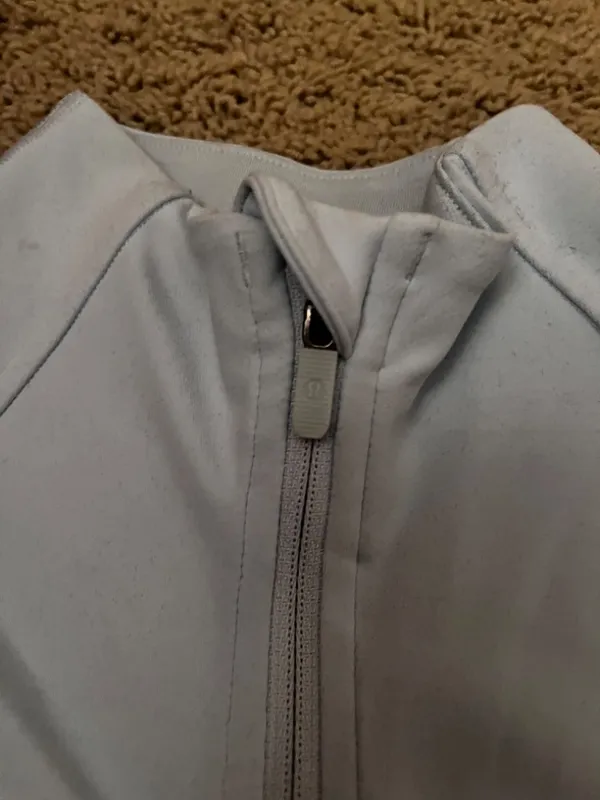 Lululemon light blue nulu cropped define jacket size 4 - Image 6