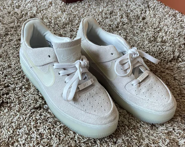 Nike Beige  Women’s Air Force 1 - Image 2