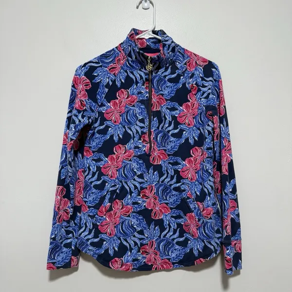 Lilly Pulitzer UPF 50+ Skipper Popover in Low Tide Navy‎ Its Ofishell Blue Pink - Image 2