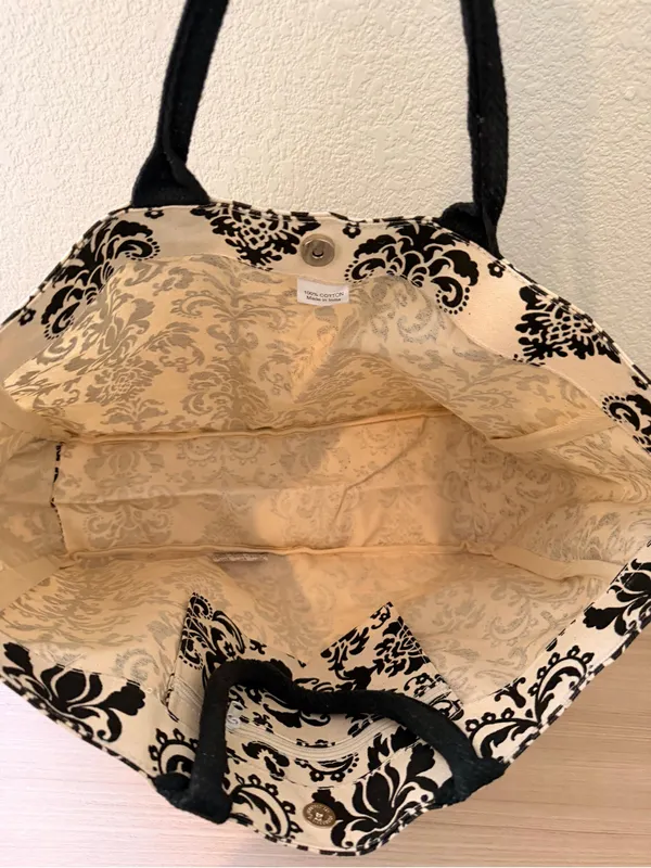 Canvas Damask Tote Bag in Black and Cream - Image 7