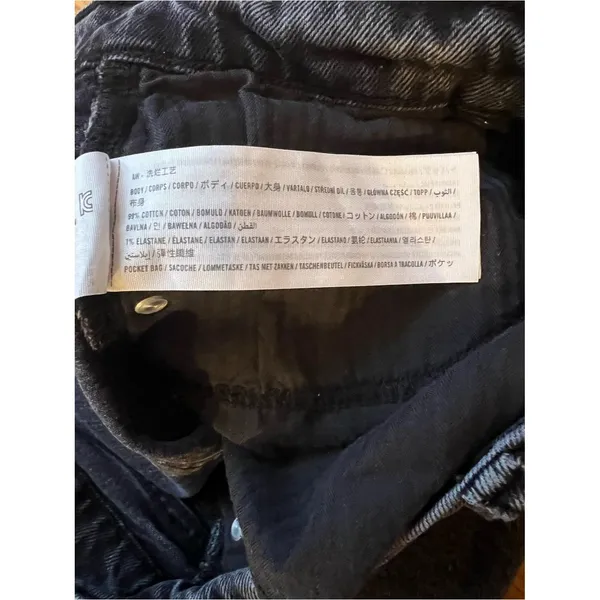 Abercrombie & Fitch The Dad Short Washed Black Distressed High-Rise Denim Jorts - Image 6