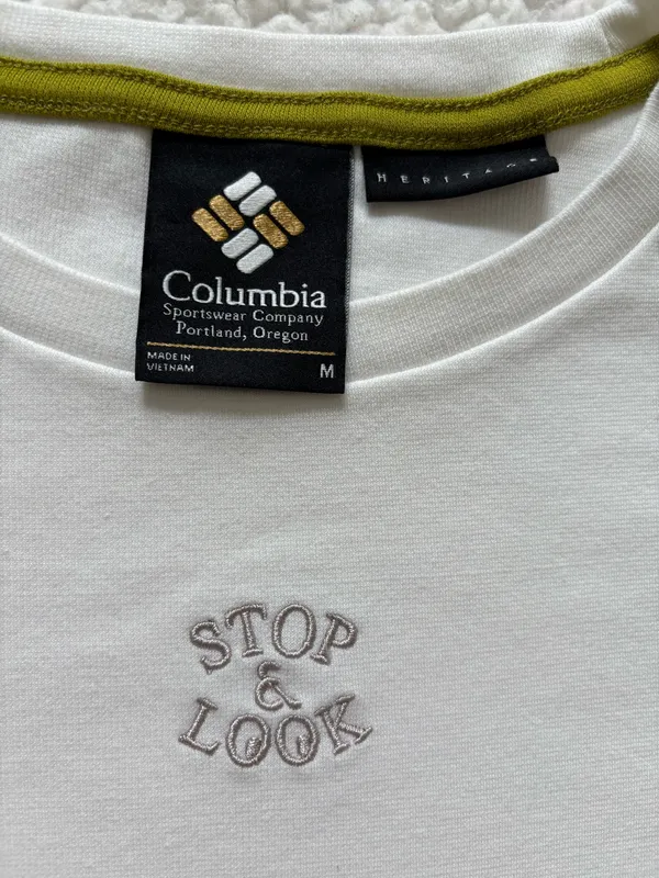 Columbia Sportswear White "Stop & Look" Embroidered Cropped Boxy T-Shirt M - Image 2