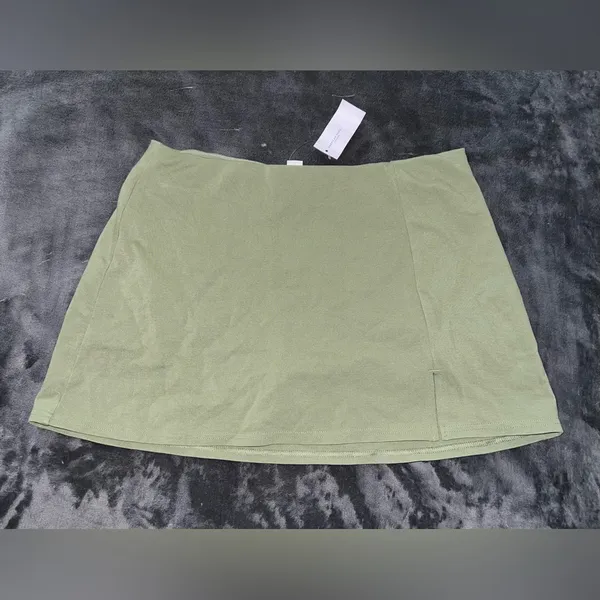 American Eagle It Knit Skort in Olive Moss Size Medium New with tag - Image 12
