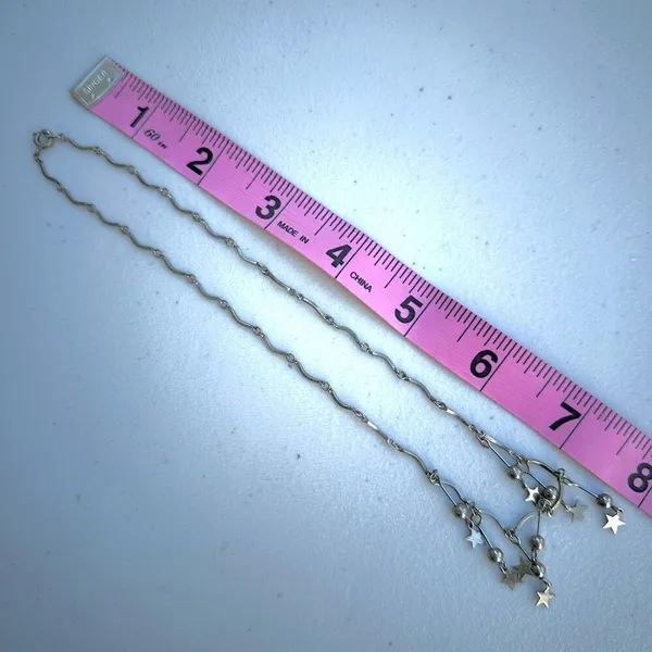 Silver tone hanging star choker necklace - Image 4