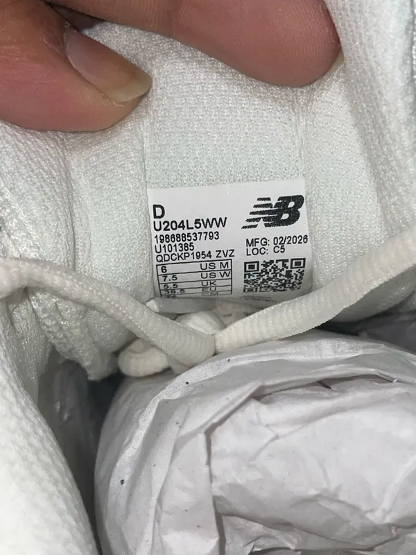 New Balance 204L Sea Salt Pink - Image 4