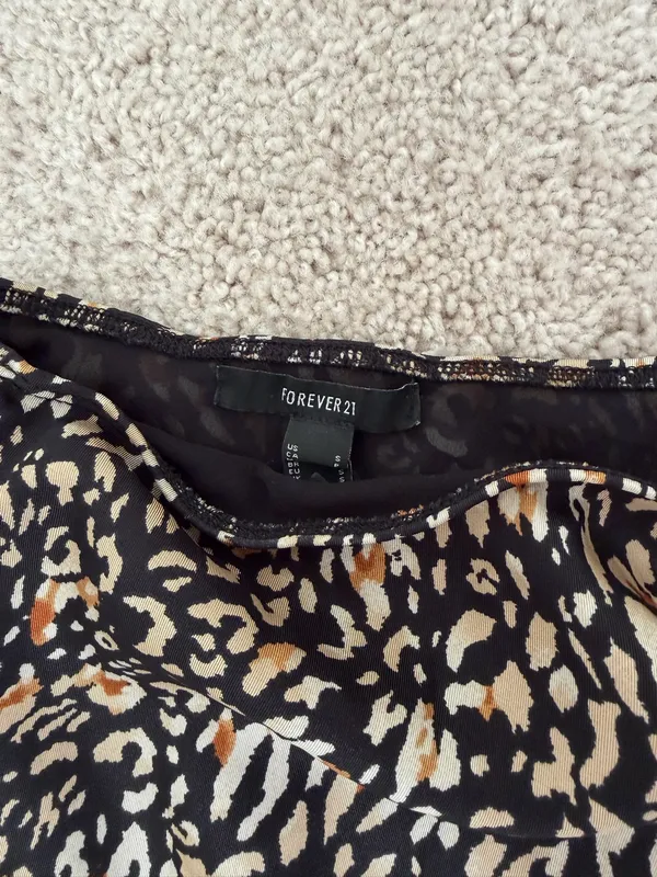 Forever 21 Skirt Leopard Midi Print - Image 3