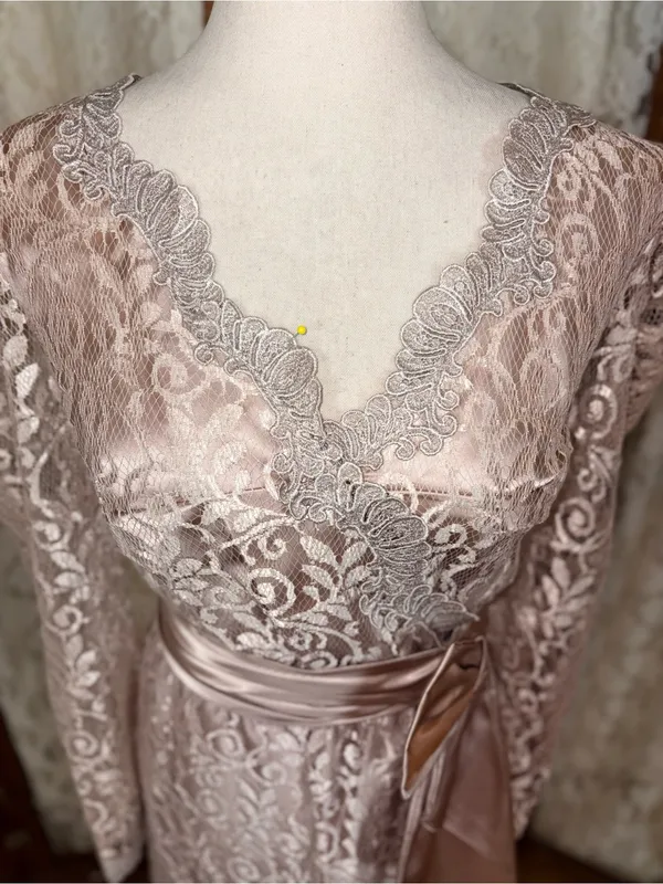 Gorgeous Vintage 1980s/90s Alicia Taupe Mother of the Bride Gown - Image 2