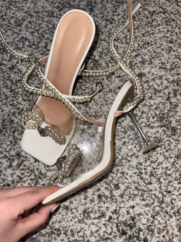 Amazon Pearl Heels - Image 4