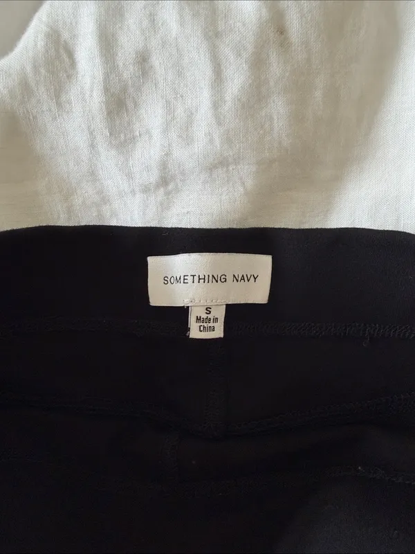 Something Navy Black Leggings - Image 2