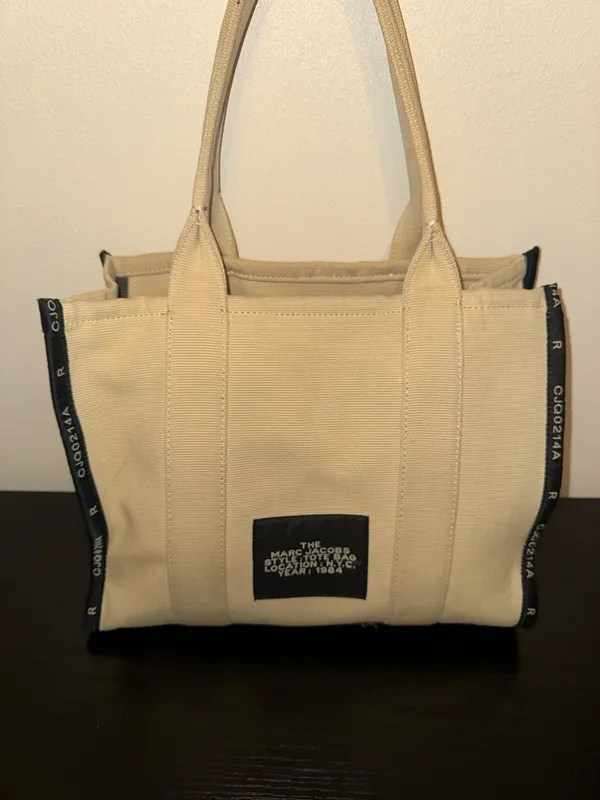 Marc Jacobs Tote Bag - Image 4