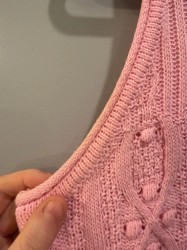 Entro Chunky Knit Sweater Sleeveless Top With Feather Detail Pink - Image 5