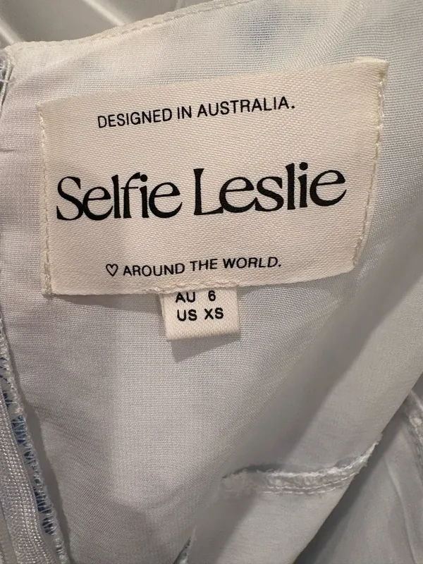 Selfie Leslie Dress - Image 4