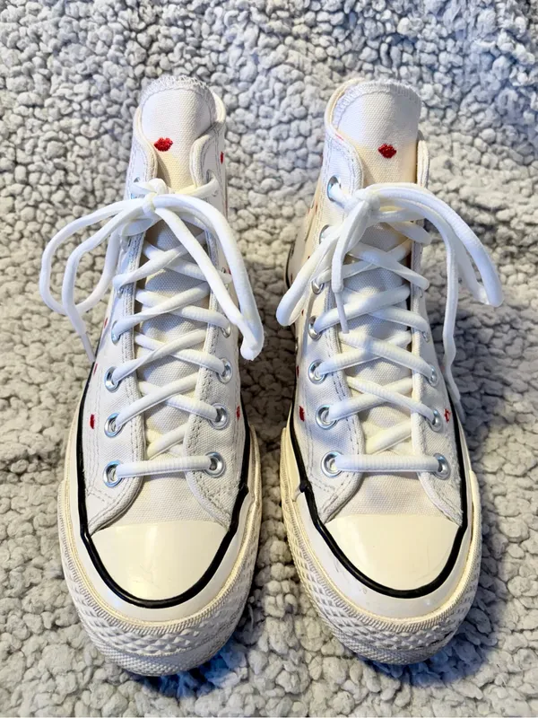 Converse Chuck 70 High Top "Love Me" Embroidered Lips Valentine Limited Edition. - Image 2