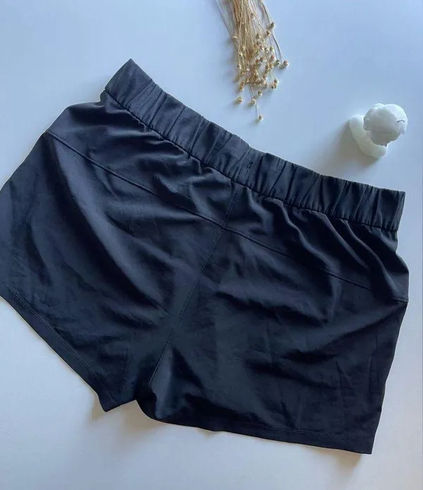 Lululemon On The Fly Woven Short Inseam 2.5" Black Size 12 - Image 7