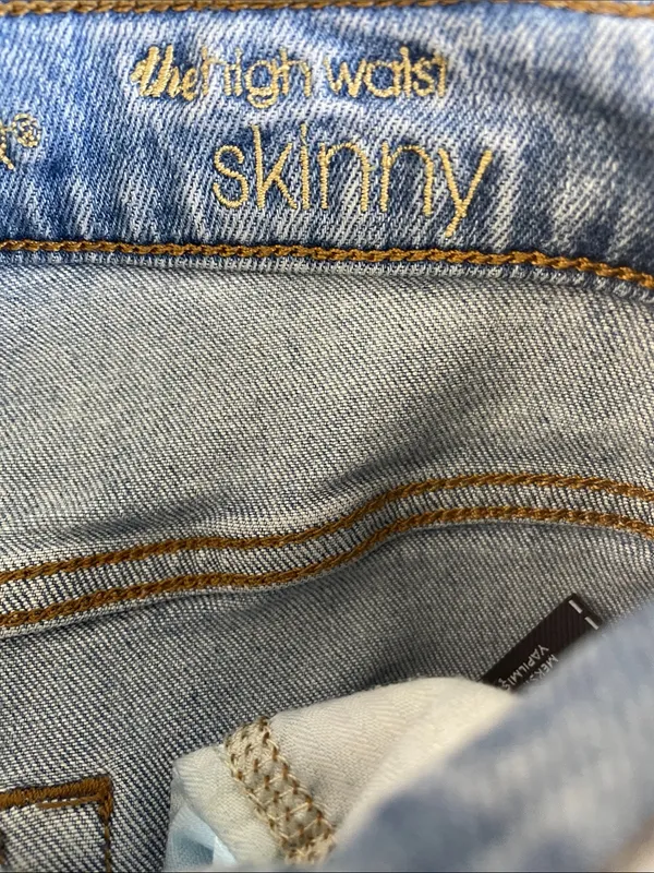 7 For All Mankind The High Waist Skinny Button-Fly Jeans - Image 5