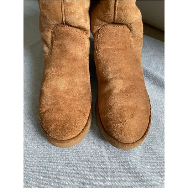 Women’s UGG Romely Cuffable Boots Size 9 Shearling Fur Lined Winter Cold Weather - Image 4