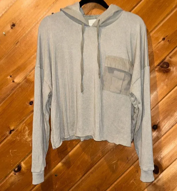 American eagle pocket crop hooded army green sweatshirt - Image 2