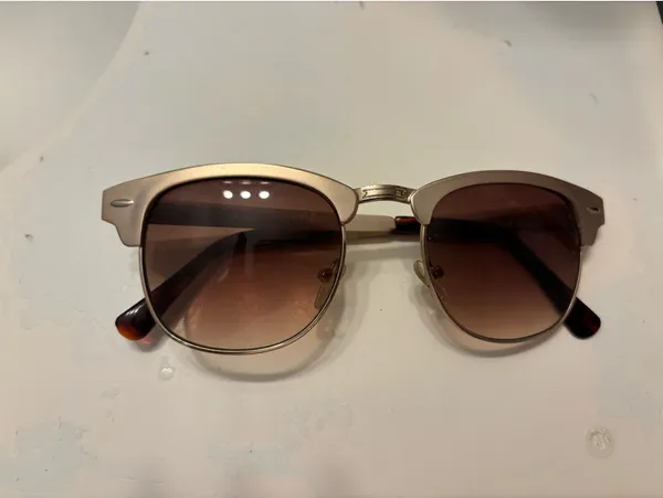 Gold trimmed Preppy shades.. casual or dressy.. - Image 2
