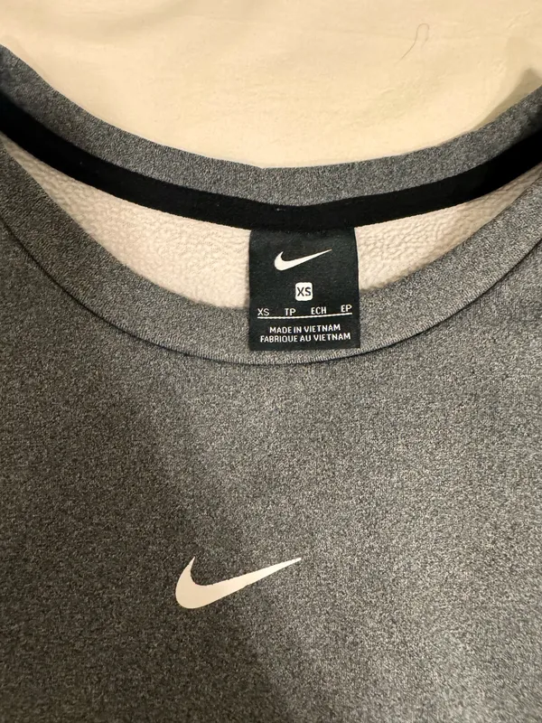Nike Crewneck Pullover - Image 3