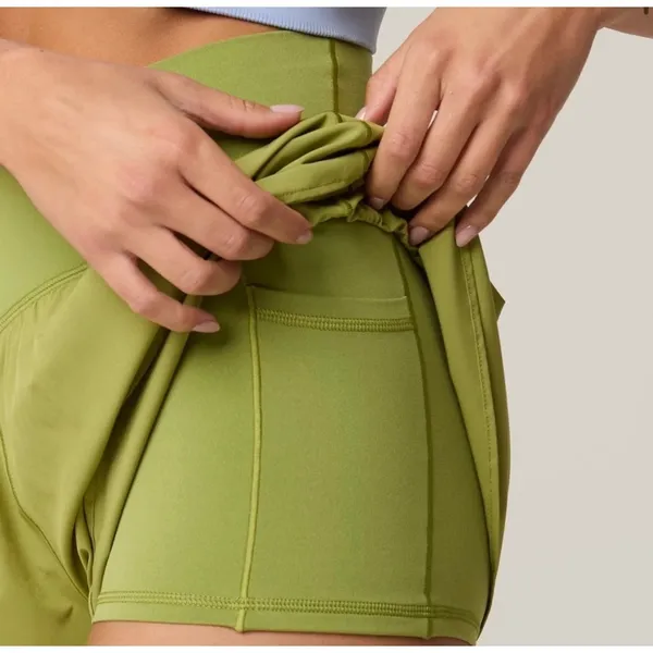 Aerie Offline Real Me Crossover Flowy Shorts Crew Green Active Skort Pocket M - Image 3