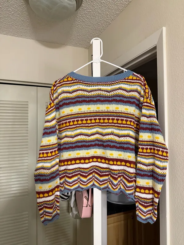 Sweater Multiple Size L - Image 2