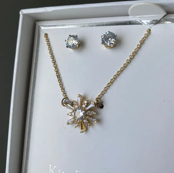 Necklace and Earring Set - Image 2