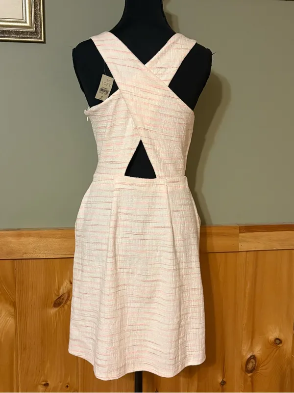 LOFT Textured Sleeveless Midi Dress Pockets Back Cutout Design size 2P NWT - Image 4